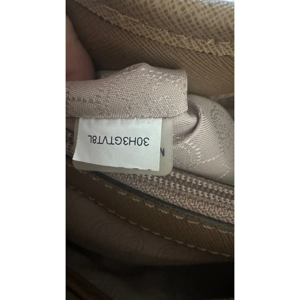 Michael Kors Jet Set Tan Saffiano Leather Satchel Crossbody Bag AV-1501 preloved